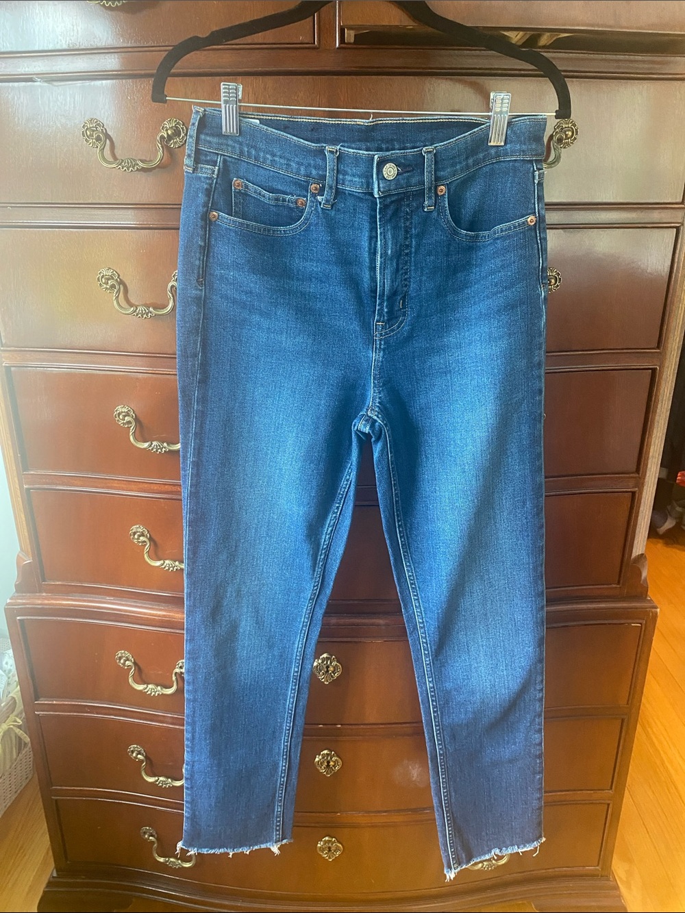 GAP Indigo High-Rise Cropped Jeans with Raw Hem